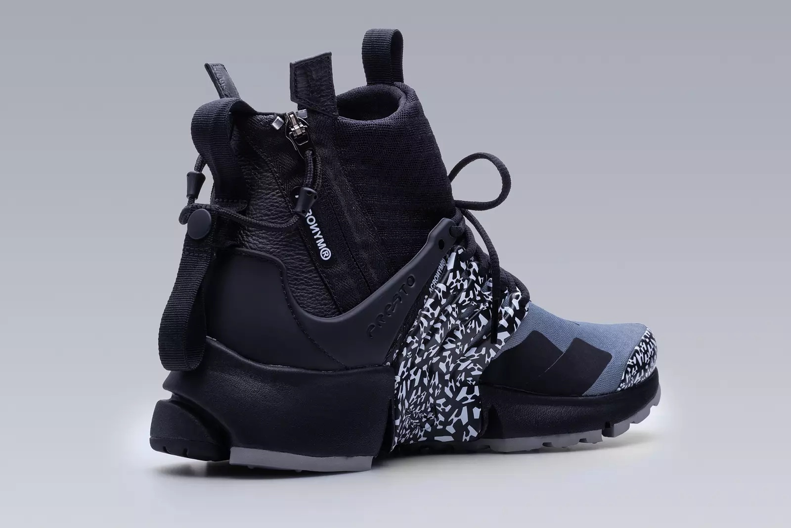 APM2-001 Nike® Air Presto Mid / Acronym® Cool Grey / Black / Black - 4