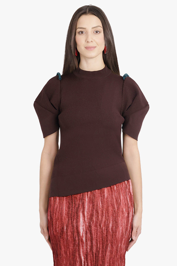 STRUCTURED SHOULDER S/S ASYMMETRIC KNIT PULLOVER | BROWN - 4