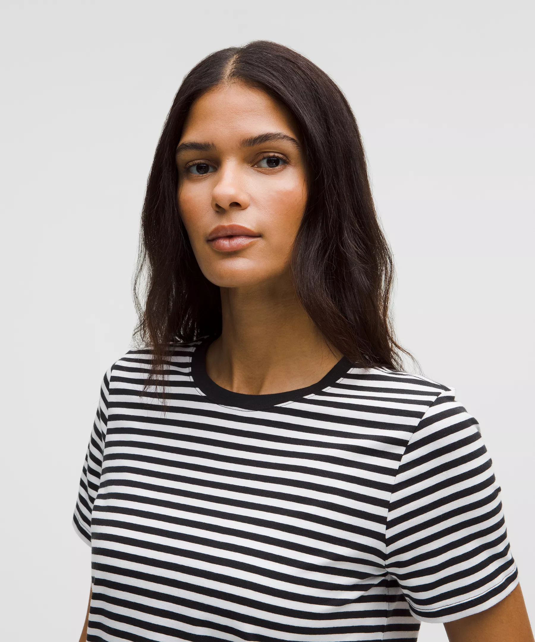 Love Curved-Hem Crewneck T-Shirt - 4