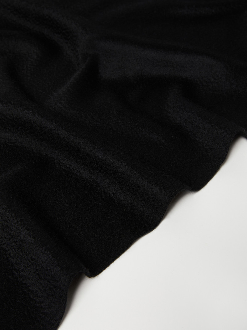 BACI Cashmere logo stole 3