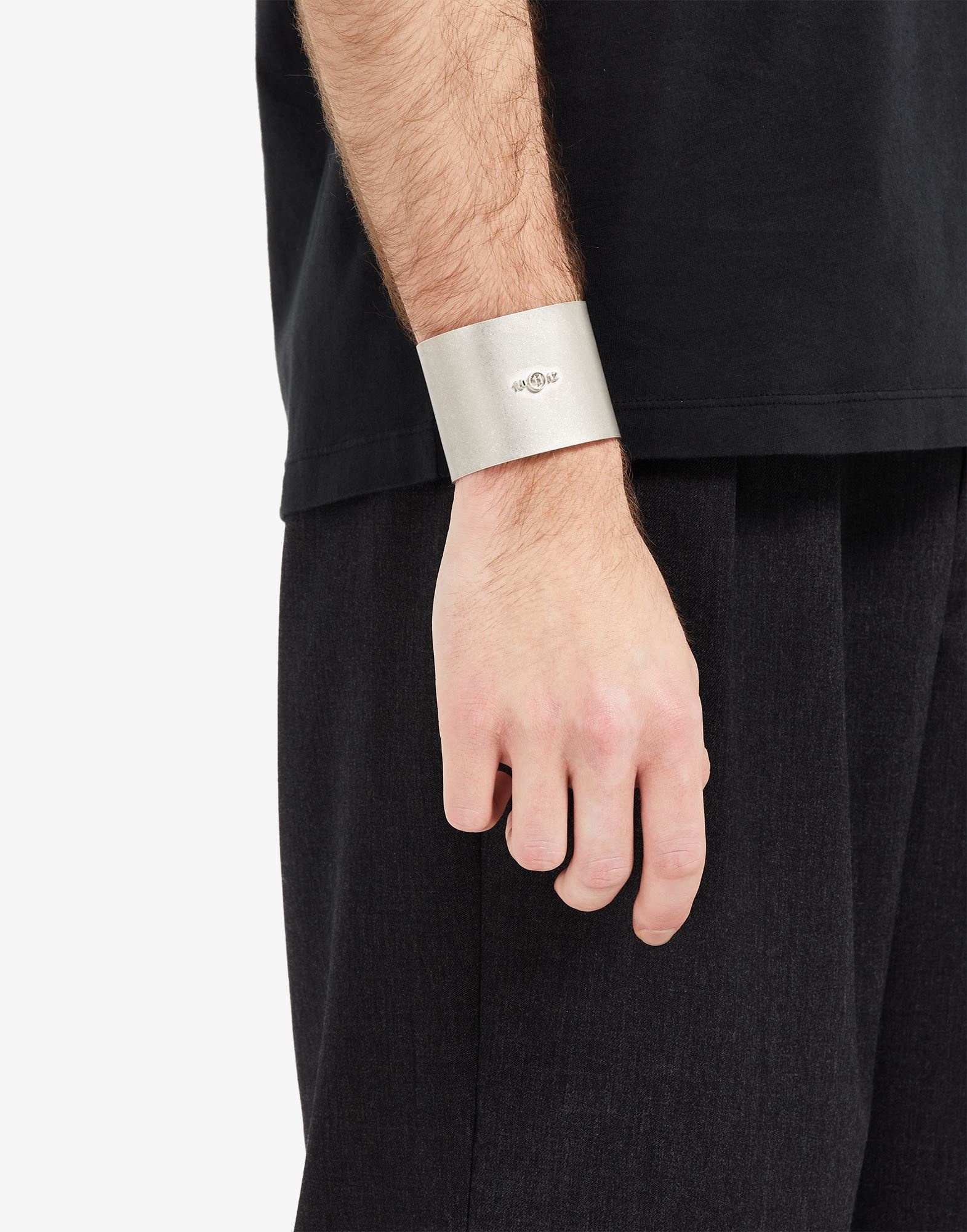 Numerical logo cuff - 4