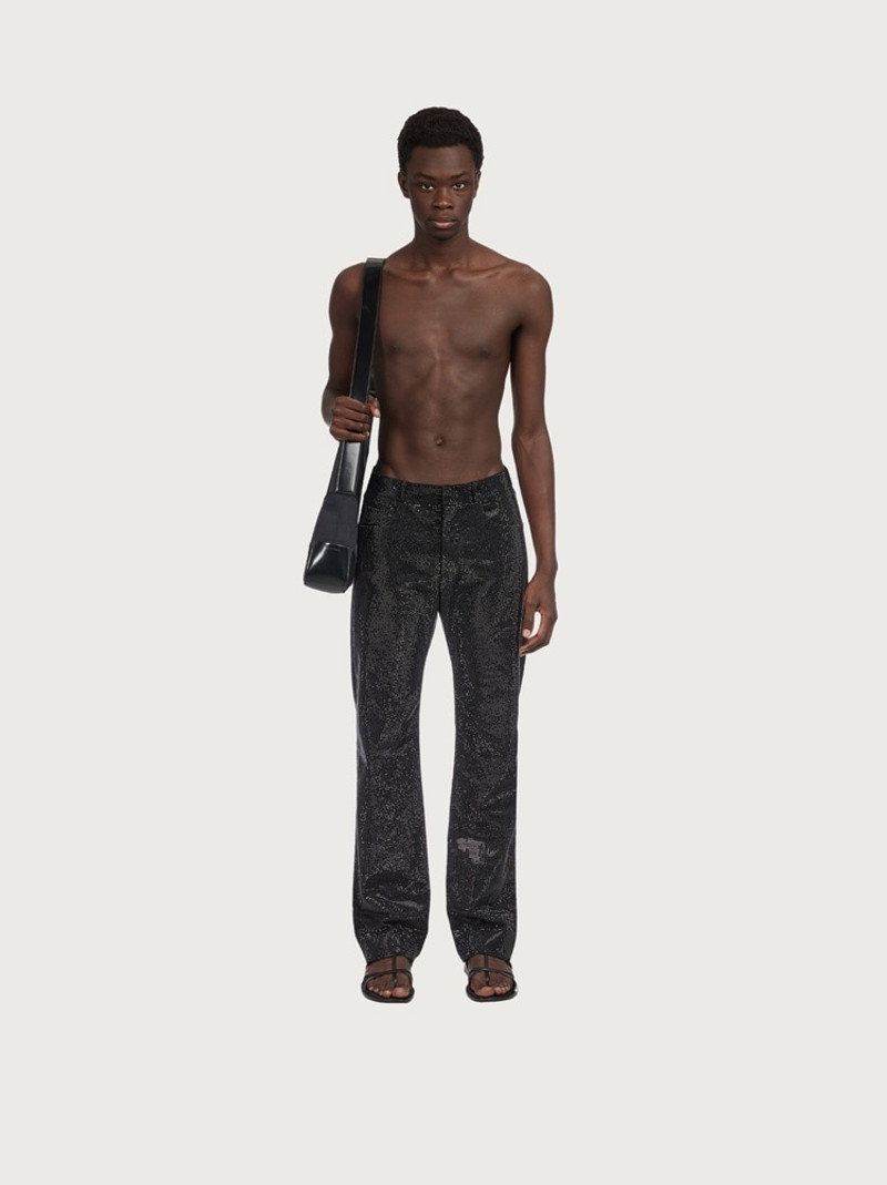 FERRAGAMO SHOULDER BAG WITH CUT-OUT DETAILING outlook