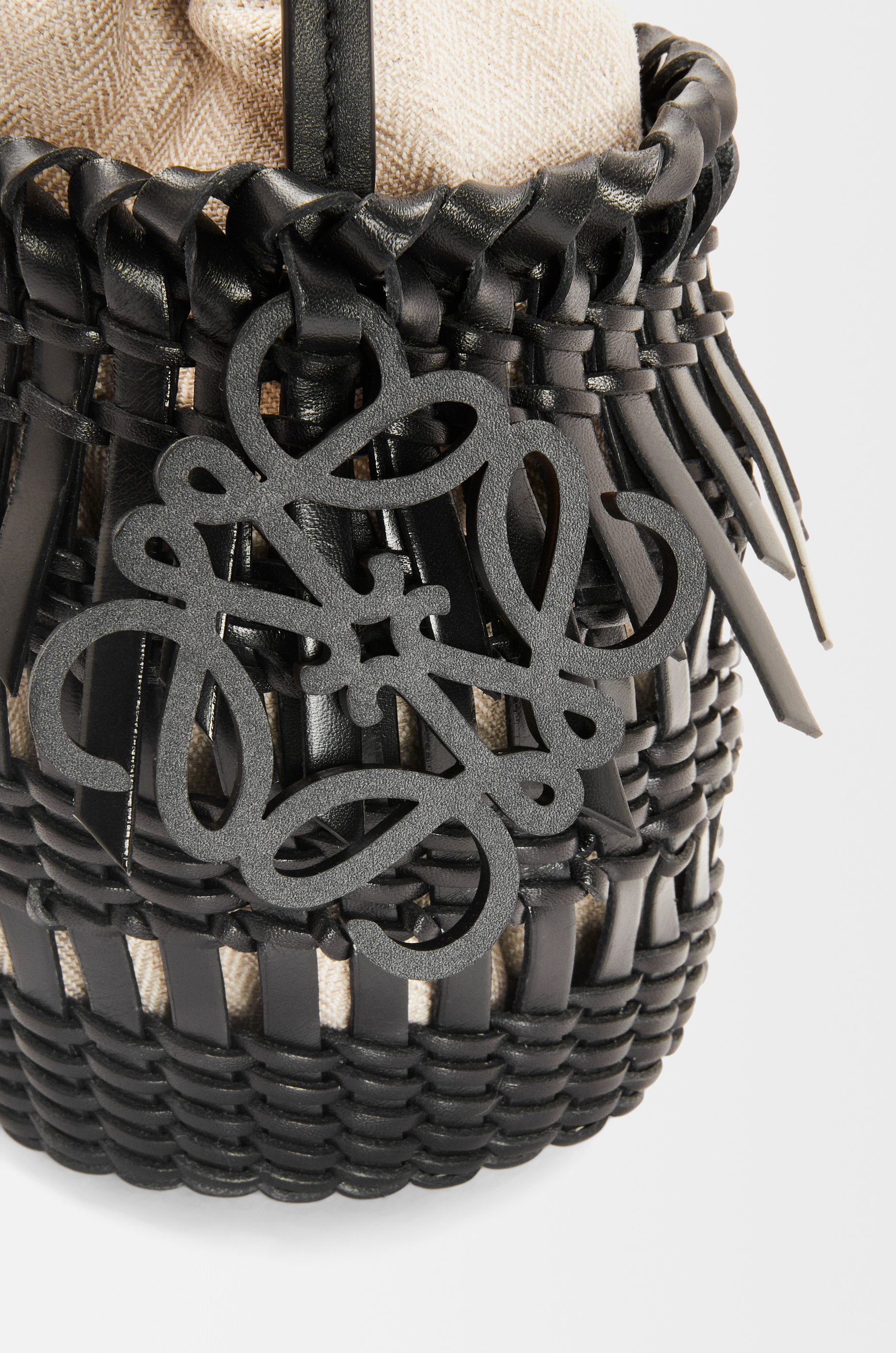 Small Fringe Bucket bag in calfskin - 6