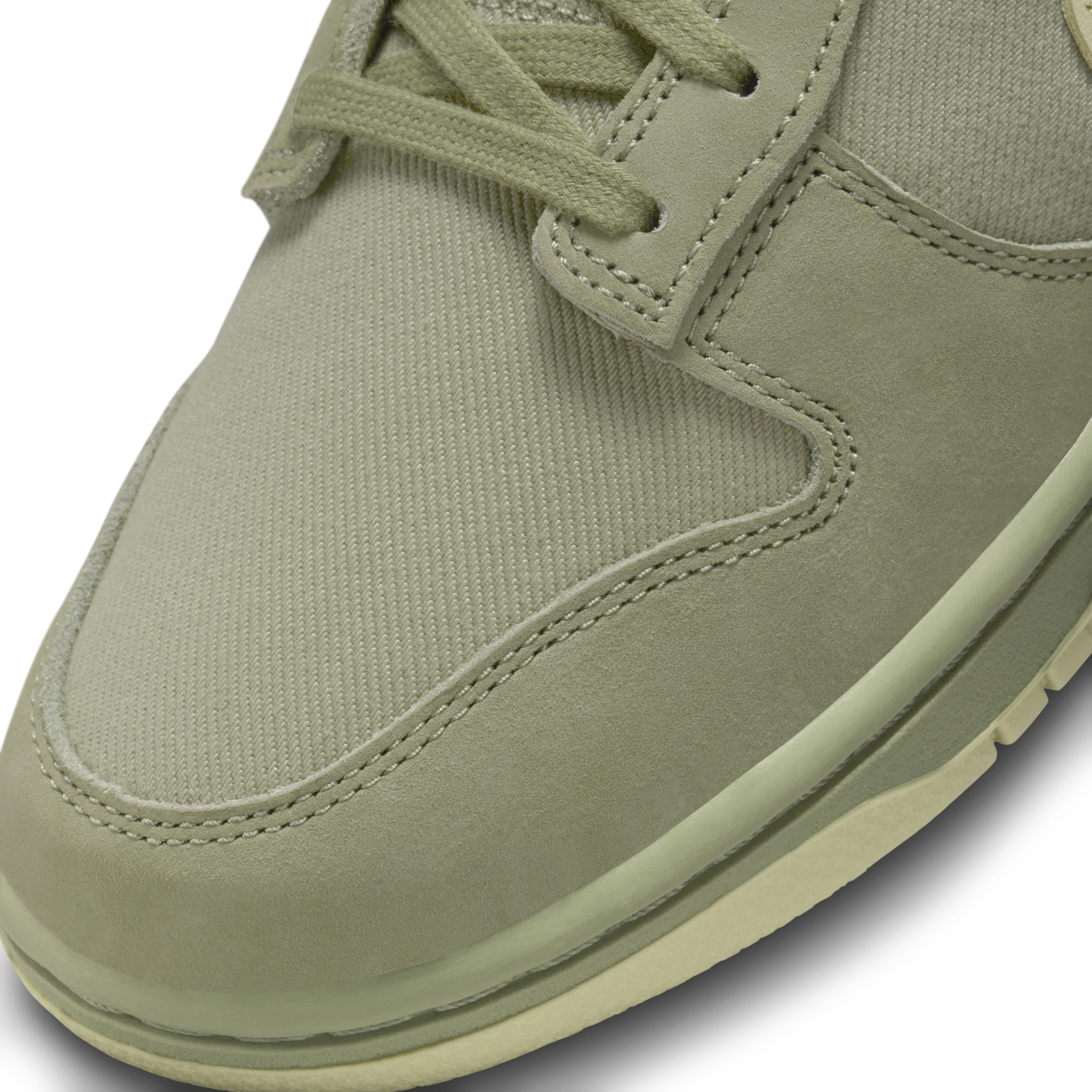Nike Men's Dunk Low Retro Premium Shoes - 7