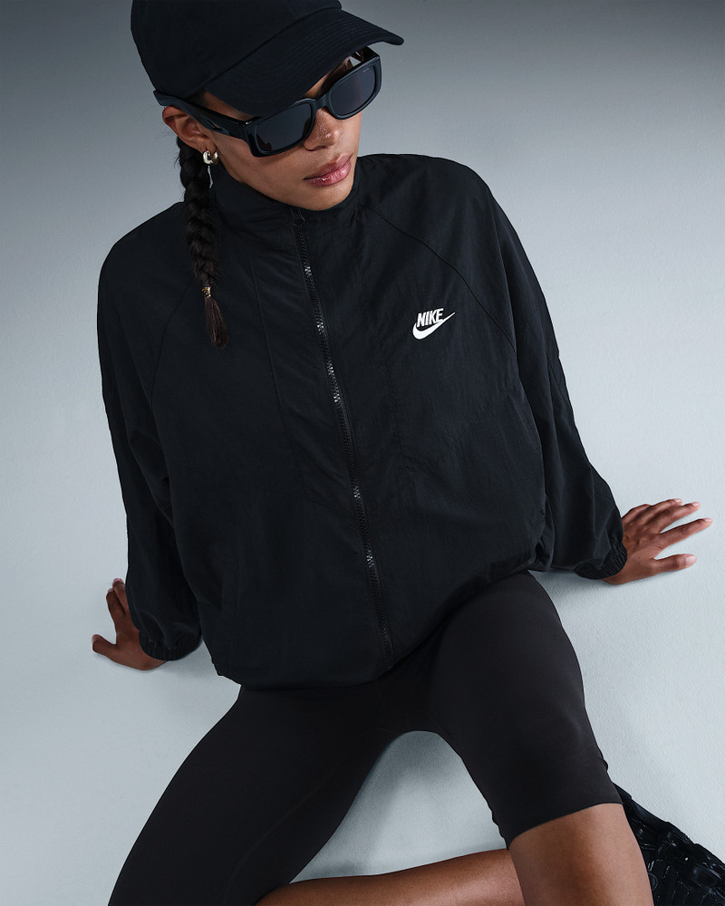Nike Sportswear Windrunner Women's Oversized Jacket 3