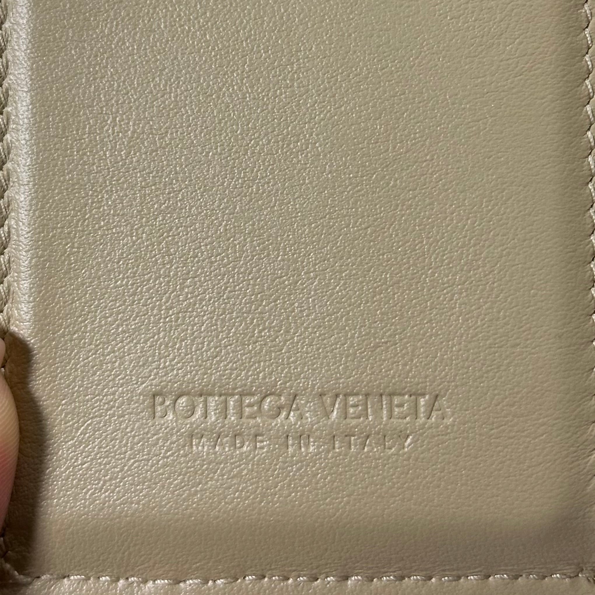 BOTTEGA VENETA Leather Zip Trifold Wallet - 12