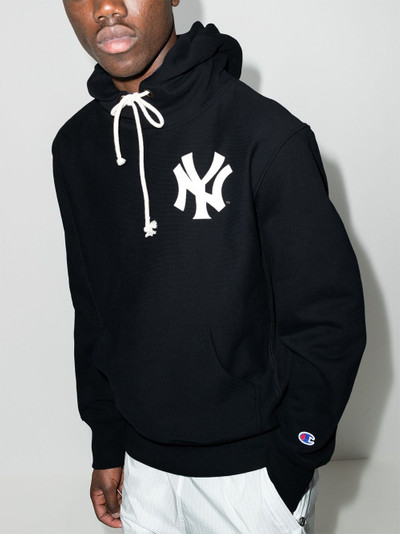 Champion x New York Yankees™ cotton hoodie outlook