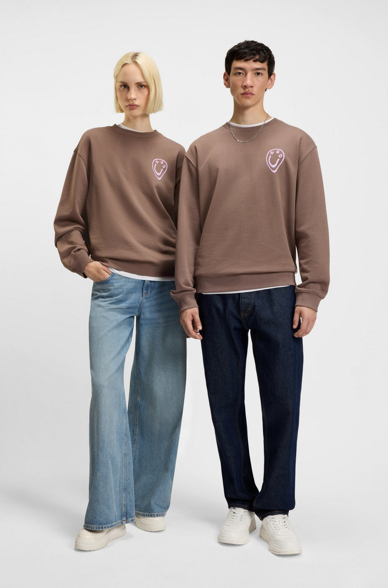 HUGO ALL-GENDER SWEATSHIRT WITH HAPPY HUGO ARTWORK outlook