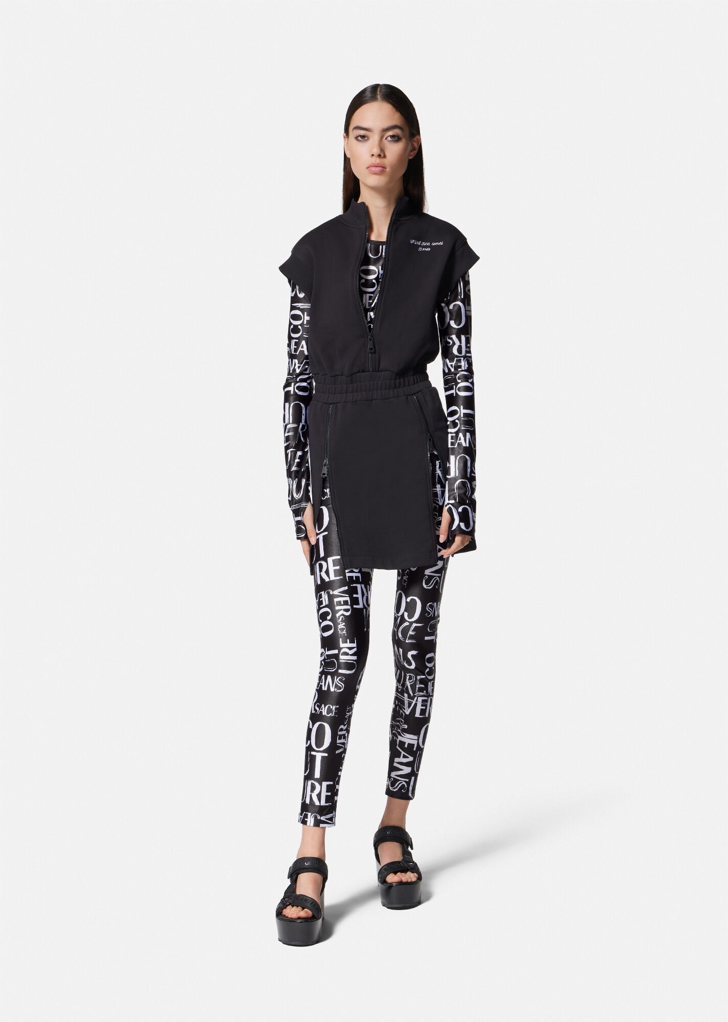 【VERSACE JEANS COUTURE】トップス レディース★送関込み VERSACE JEANS COUTURE (ヴェルサーチェ ジーンズ クチュール