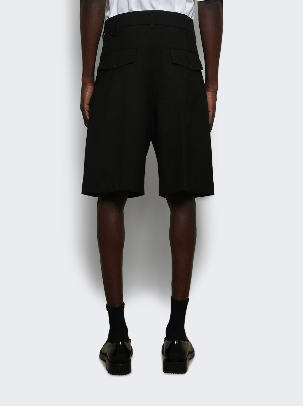The Ovalu Shorts Black - 4