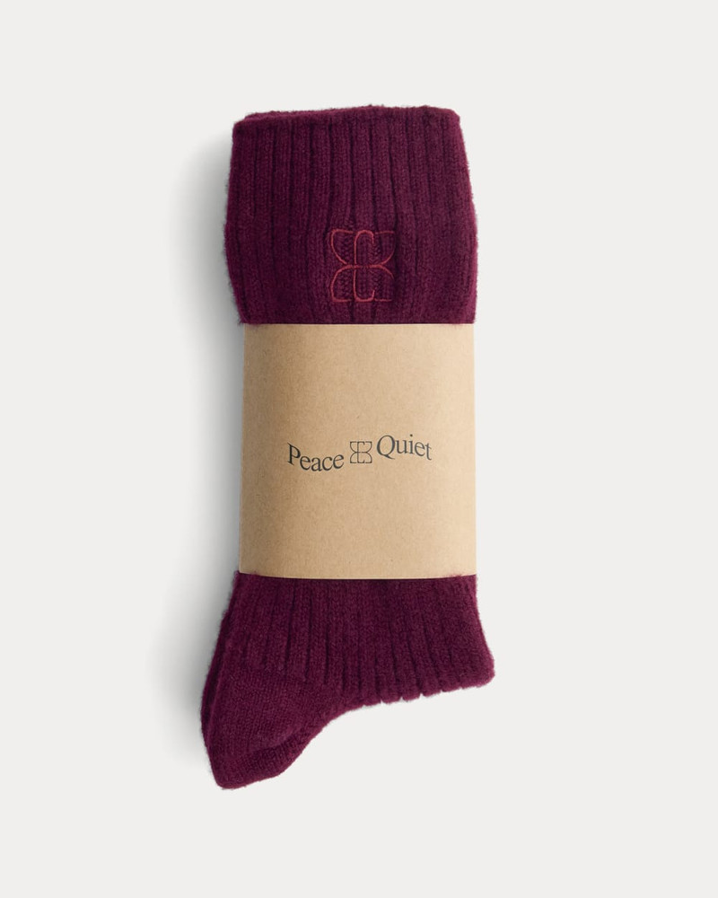 EVERLANE X PEACE & QUIET CASHMERE SOCKS 1