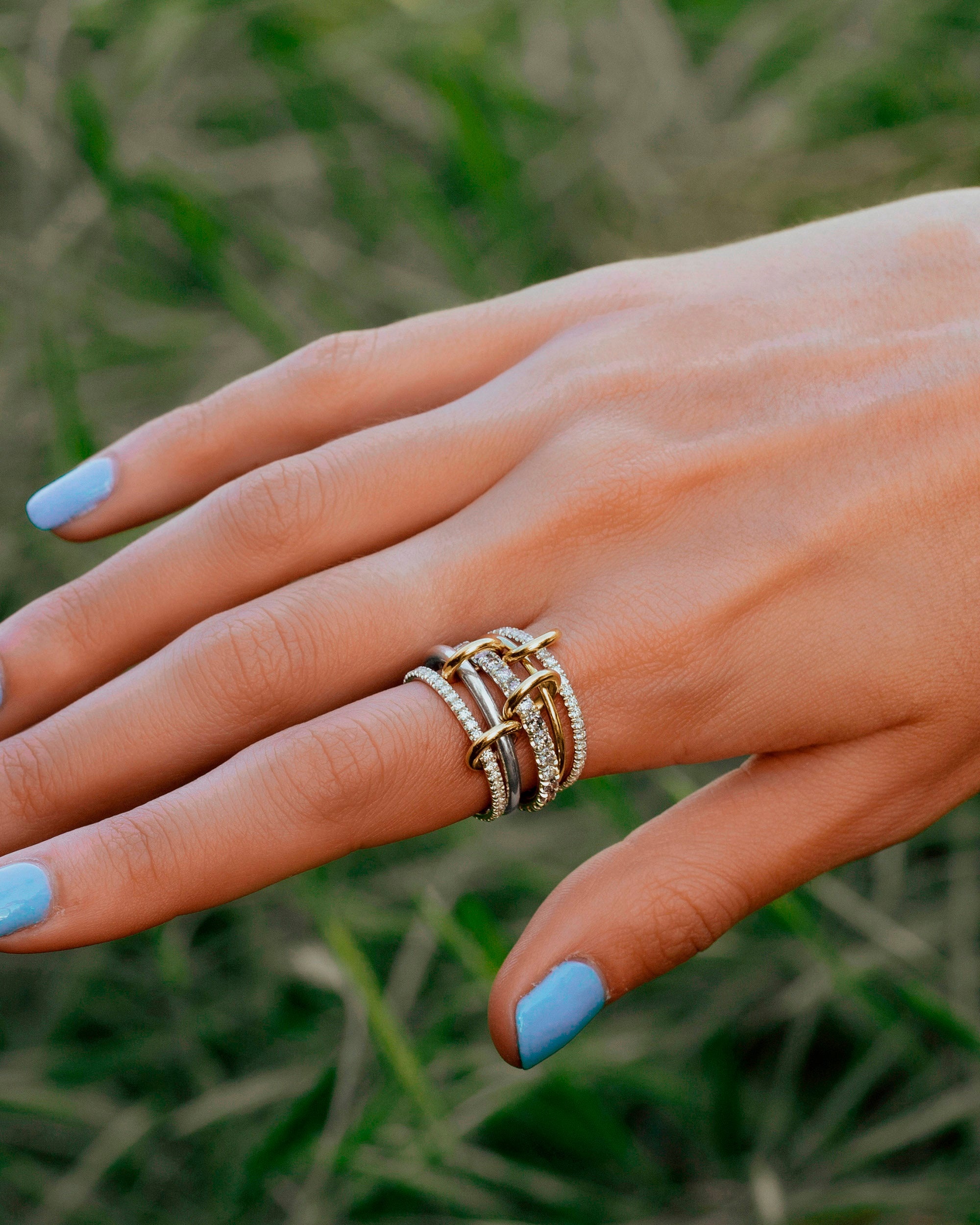 Aquarius Gris 18K Gold Sterling Silver and Diamond Linked Rings - 2