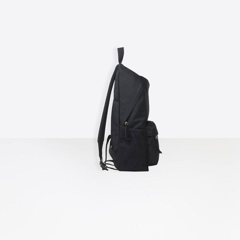 Weekend Backpack With Bottle Holder 3