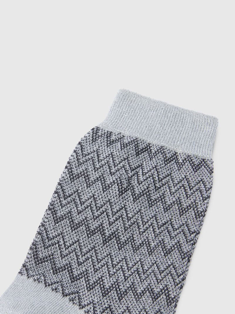Short lamé knit socks with zigzag pattern 3