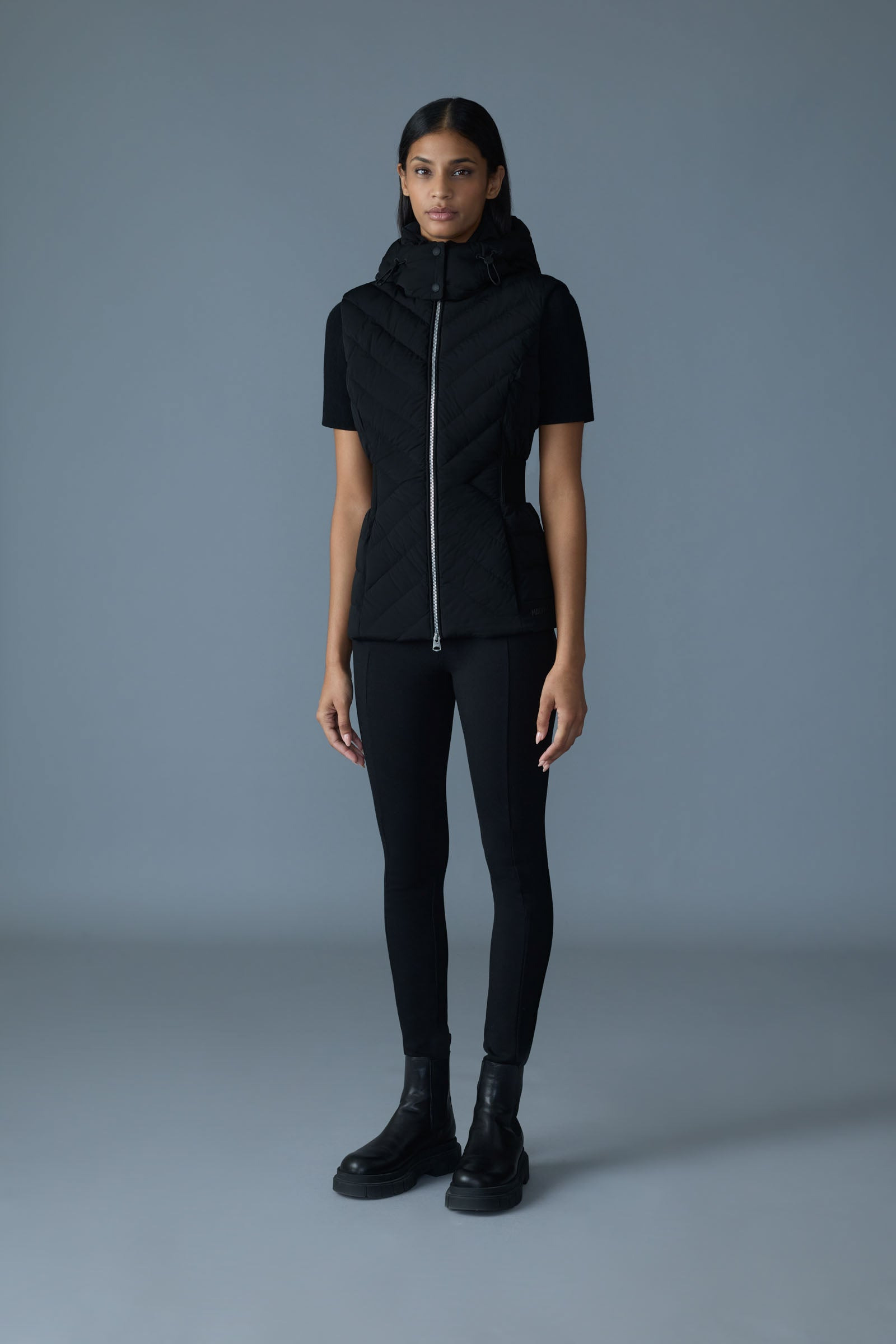 HOSHI Light down hooded vest - 2