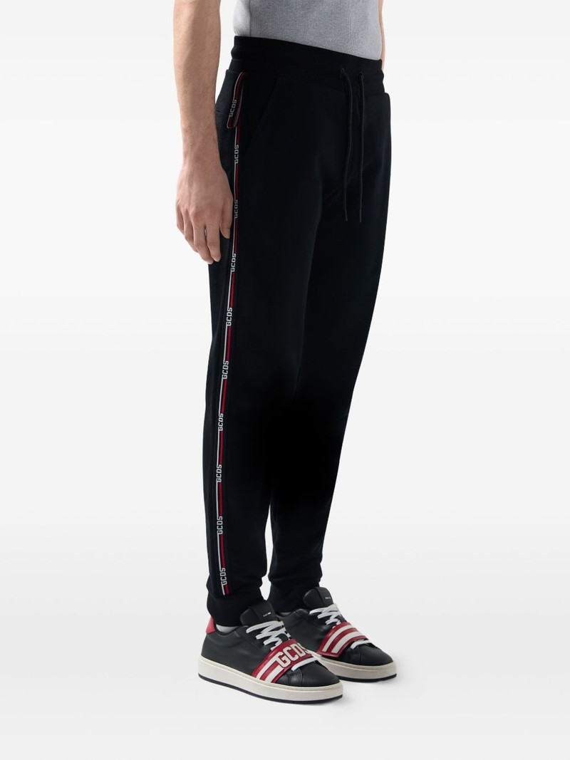 logo-tape pants 4