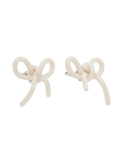 SHUSHU/TONG SSENSE Exclusive Off-White YVMIN Edition Bow Earrings outlook