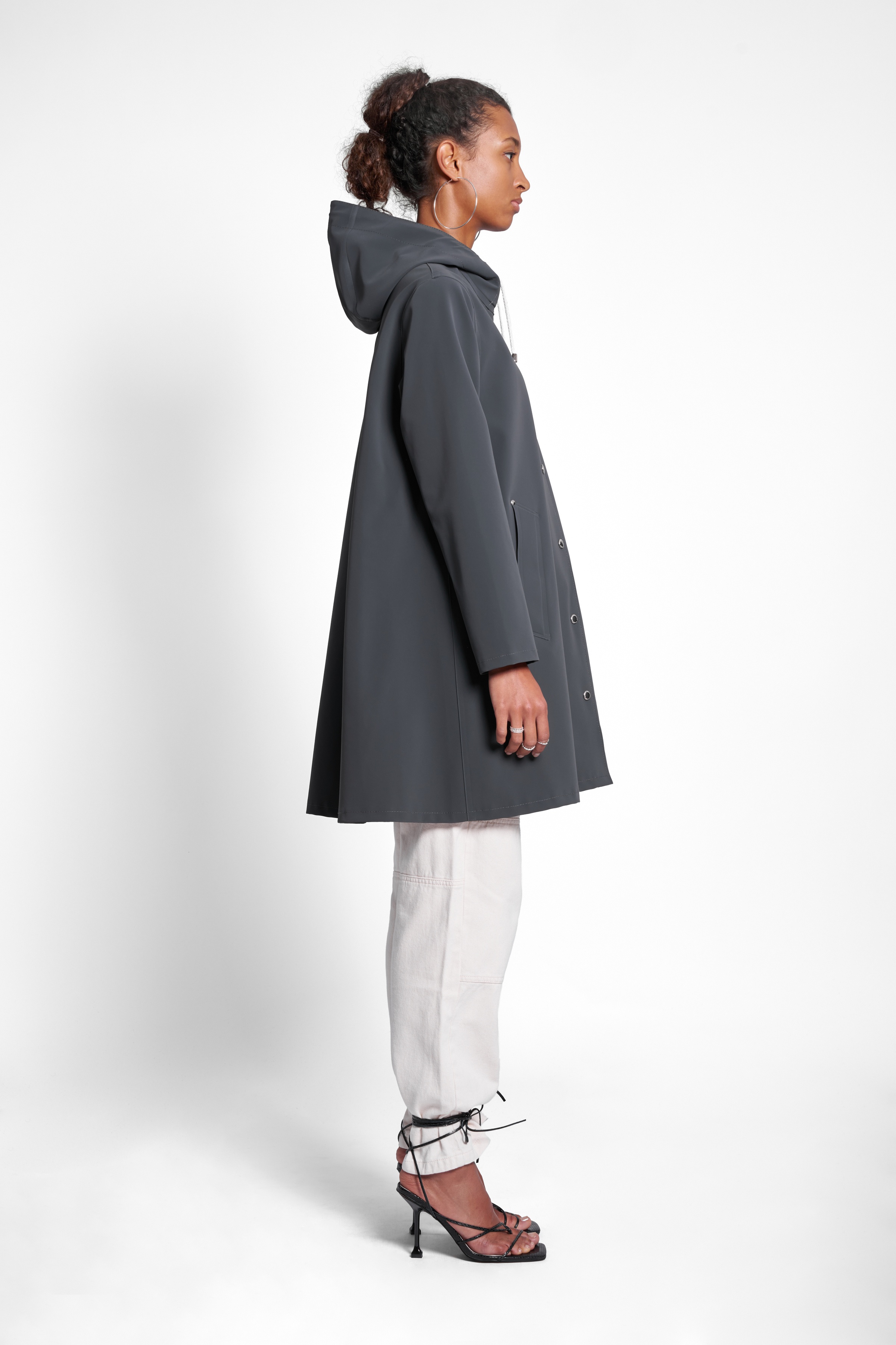 Mosebacke Matte Raincoat Charcoal - 3