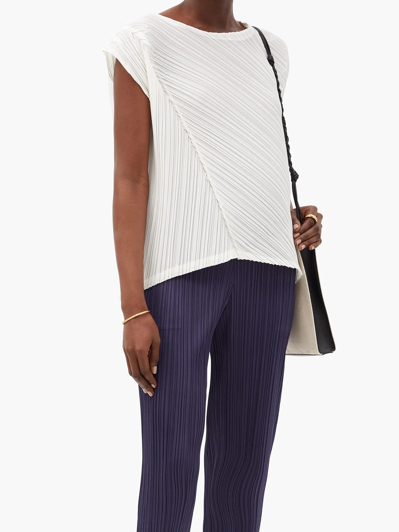 Asymmetric technical-pleated top - 2