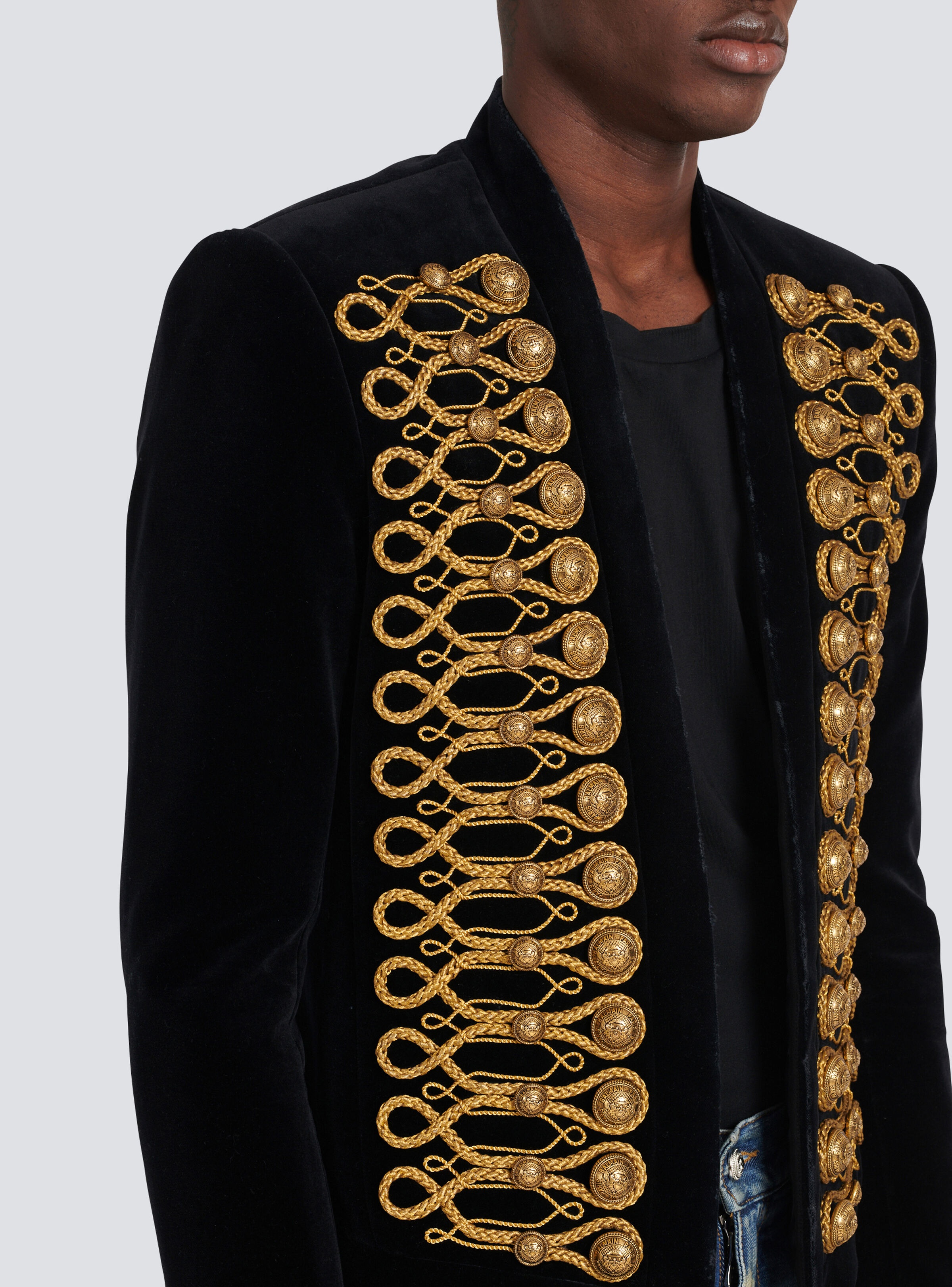 Velvet Brandenburg spencer jacket with golden embroidery - 2