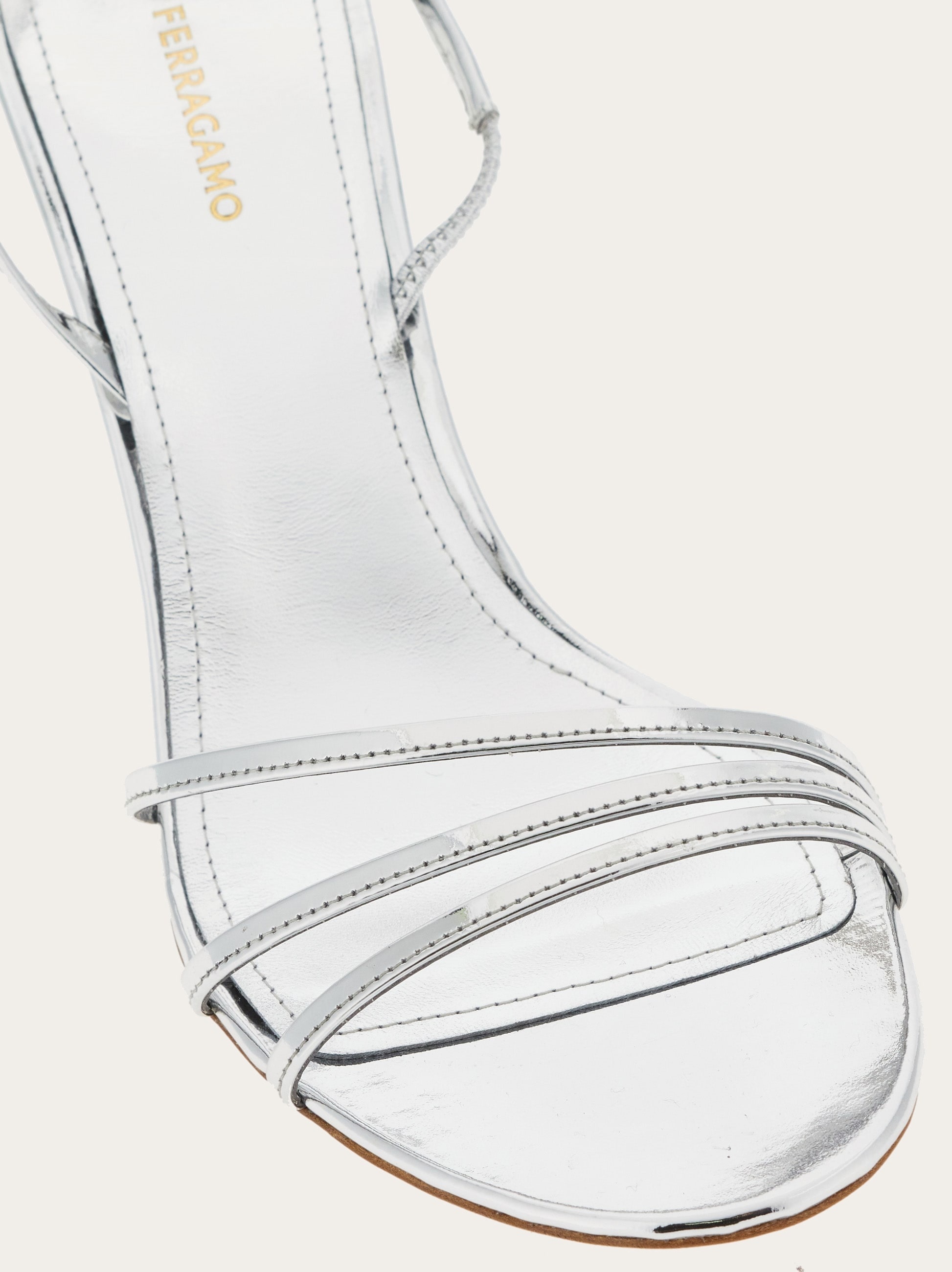 Sandal with ankle chain - 5