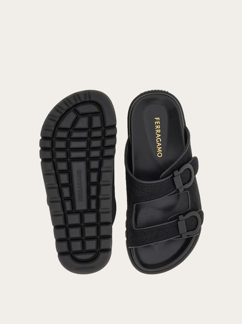 Gancini ornament slide 5