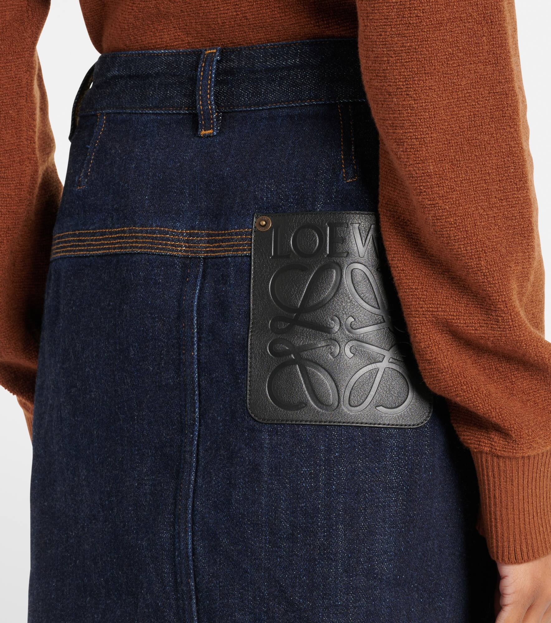 Anagram leather-trimmed denim miniskirt - 4