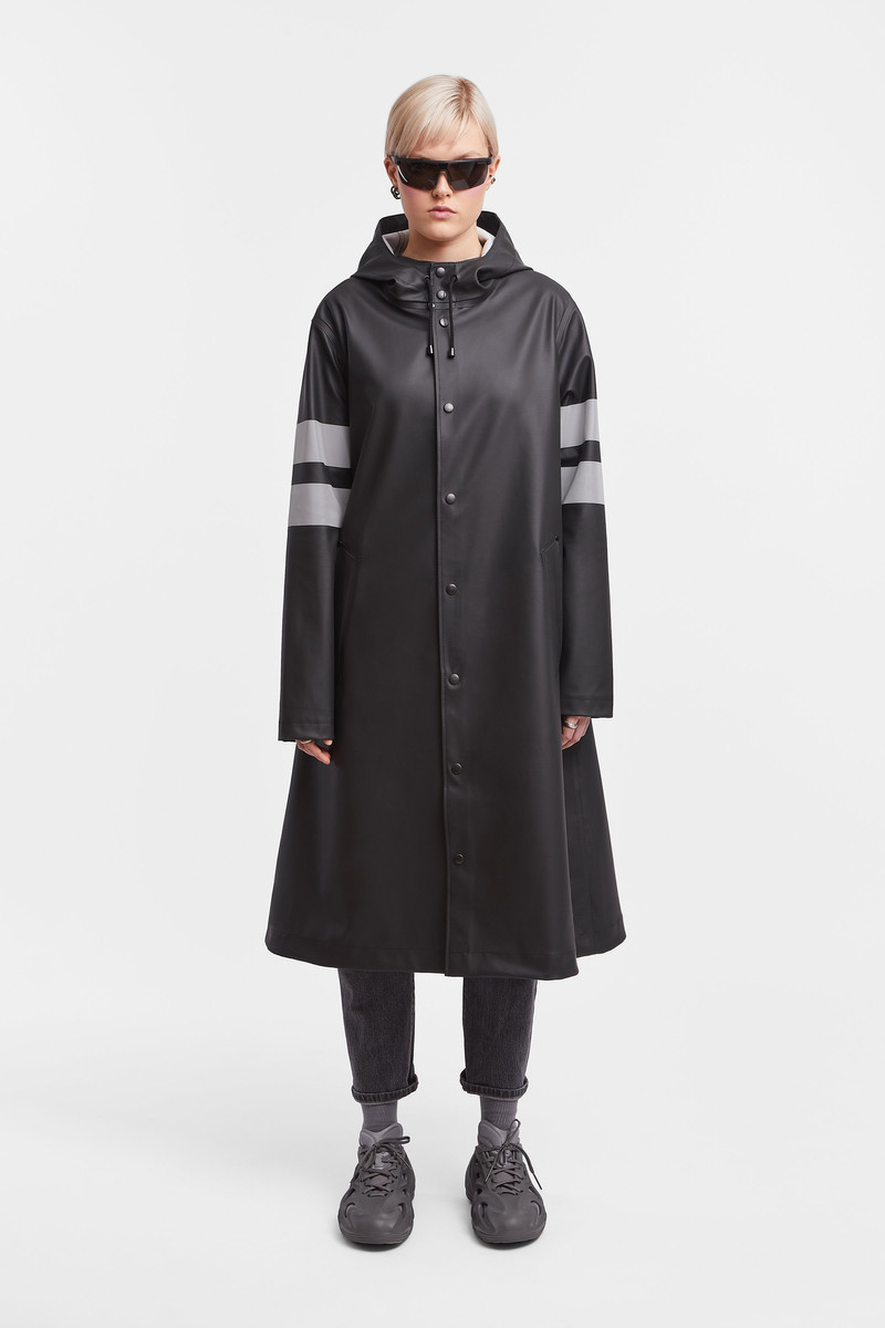 Stutterheim Norrbro Bike Raincoat Black outlook