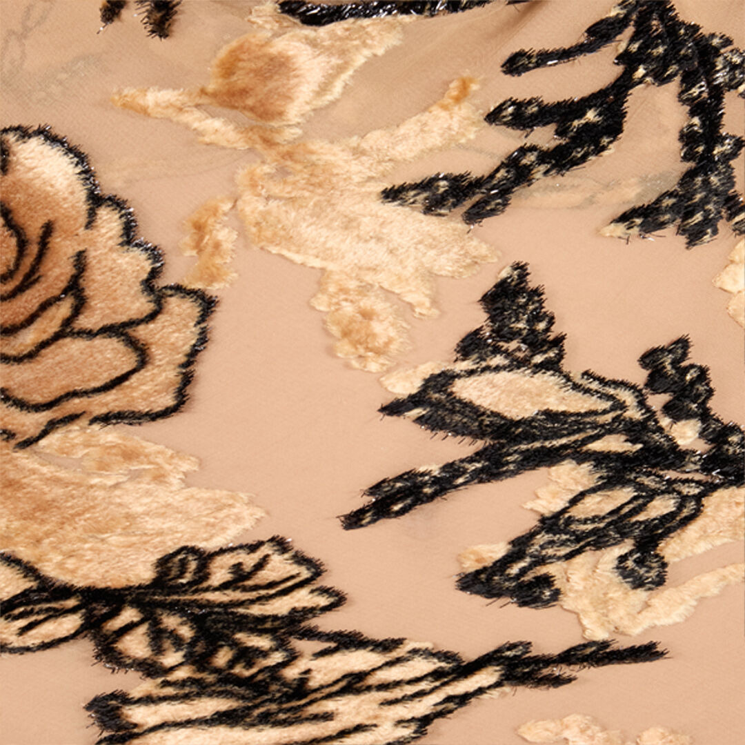 Slip Dress With Rose Pattern - 5