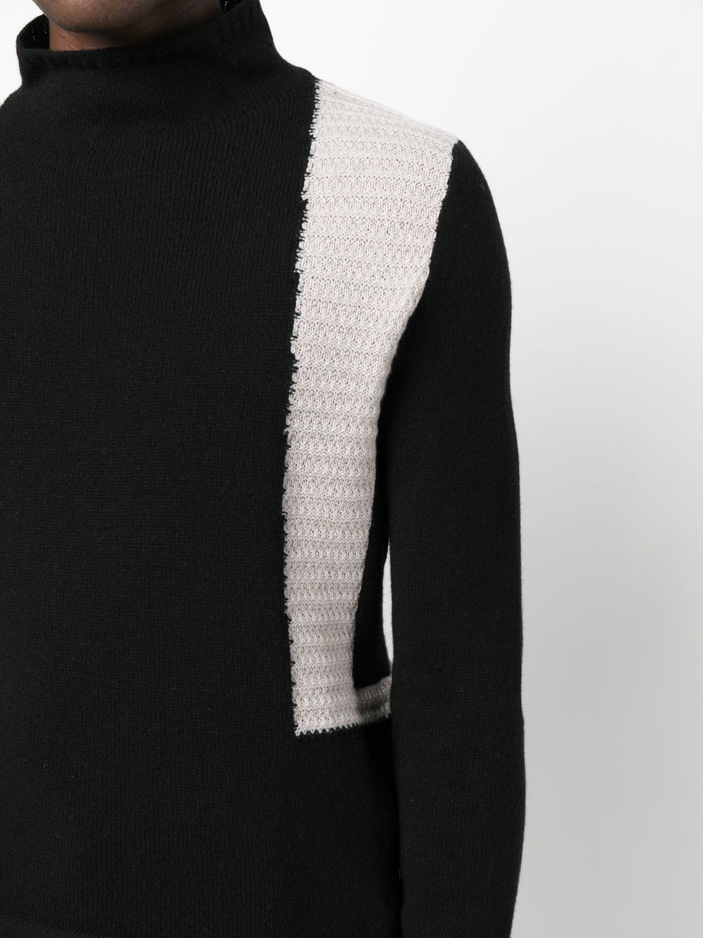 contrast-panel jumper - 5