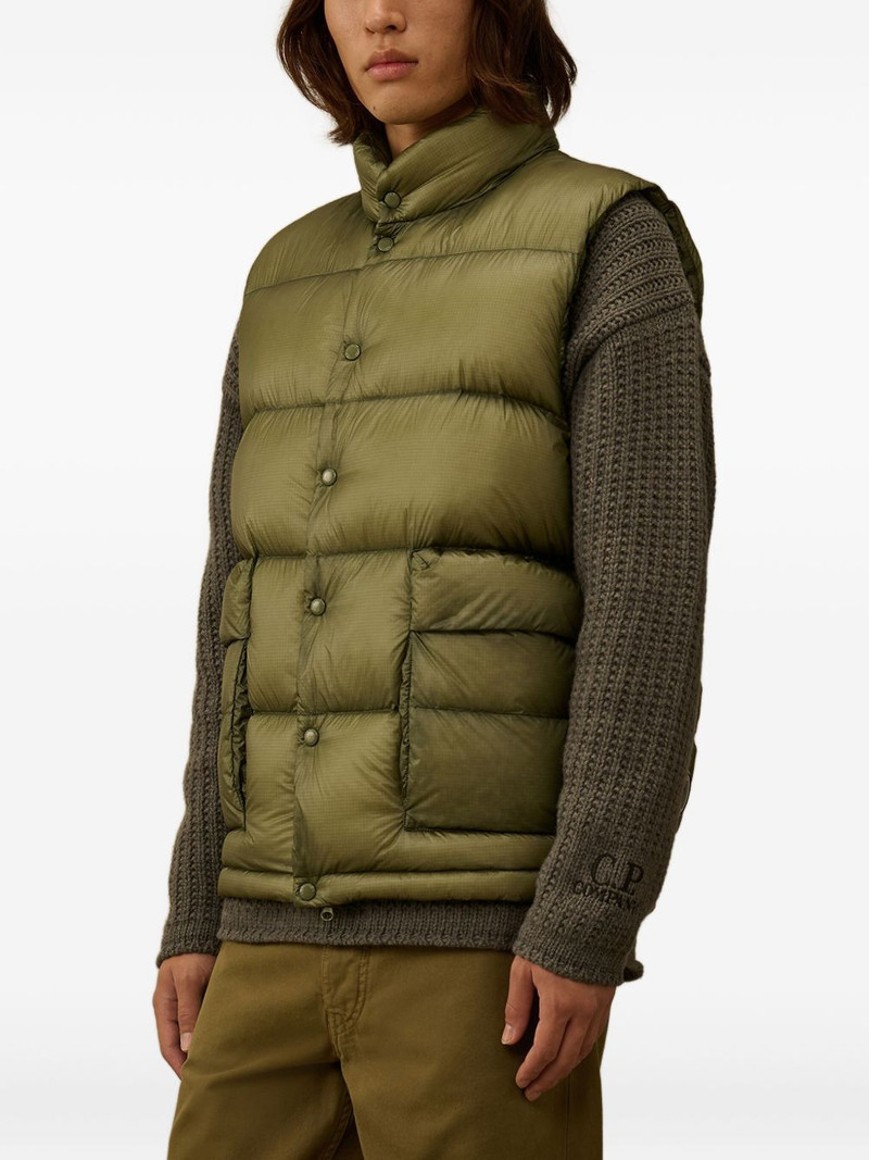 button-fastening padded gilet 3