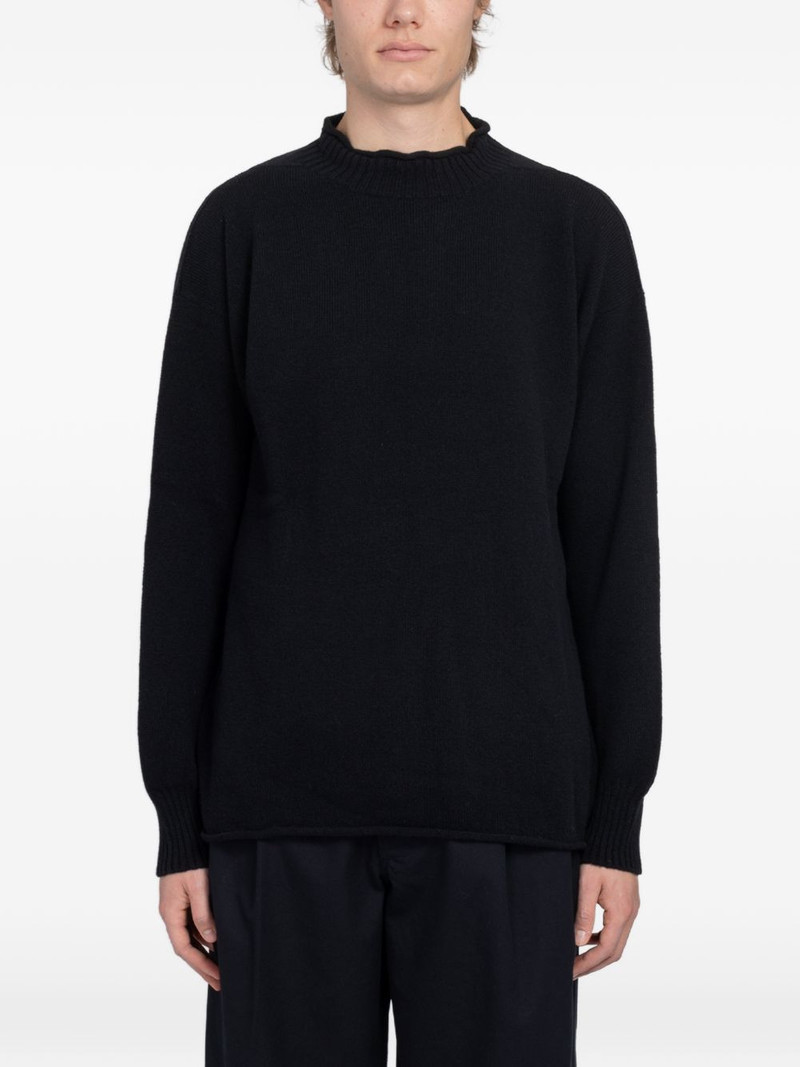 Guernsey-style irregular spun sweater 1