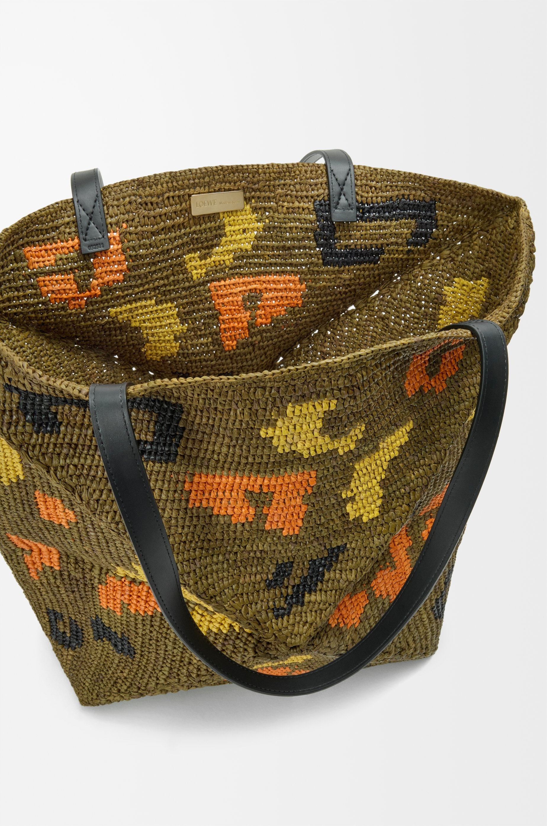 Large Puzzle Fold tote in raffia and calfskin - 9