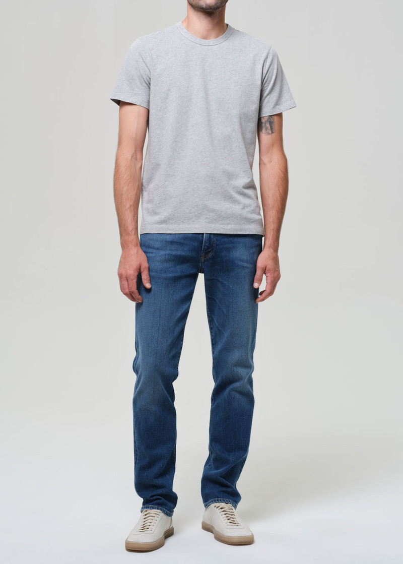 Citizens of Humanity Elijah Straight Perform
In True Blue outlook