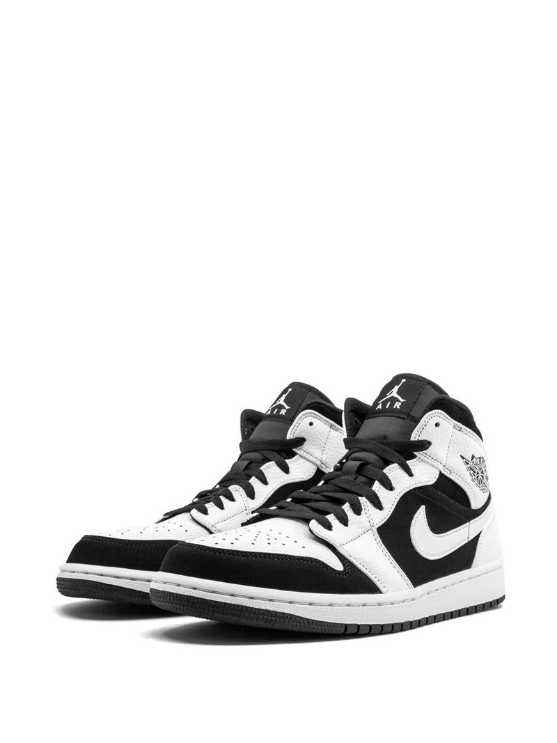 Jordan Air Jordan 1 Mid tuxedo outlook