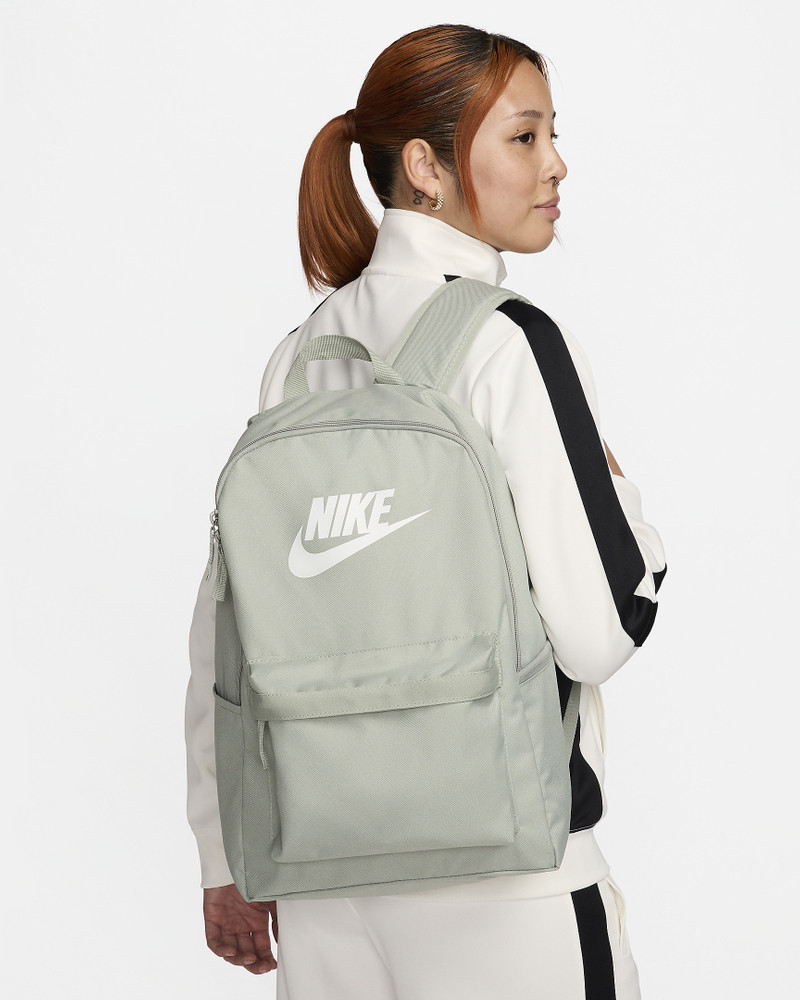 Nike Heritage Backpack (25L) 1