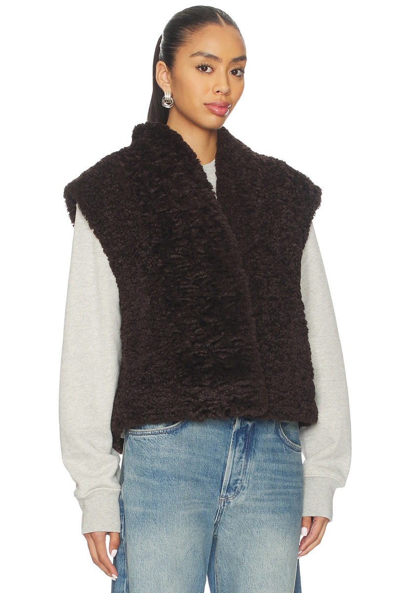 LAMARQUE Dua Vest outlook