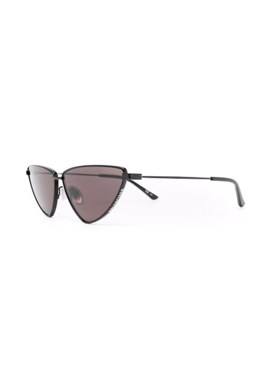 BALENCIAGA cat-eye frame sunglasses outlook