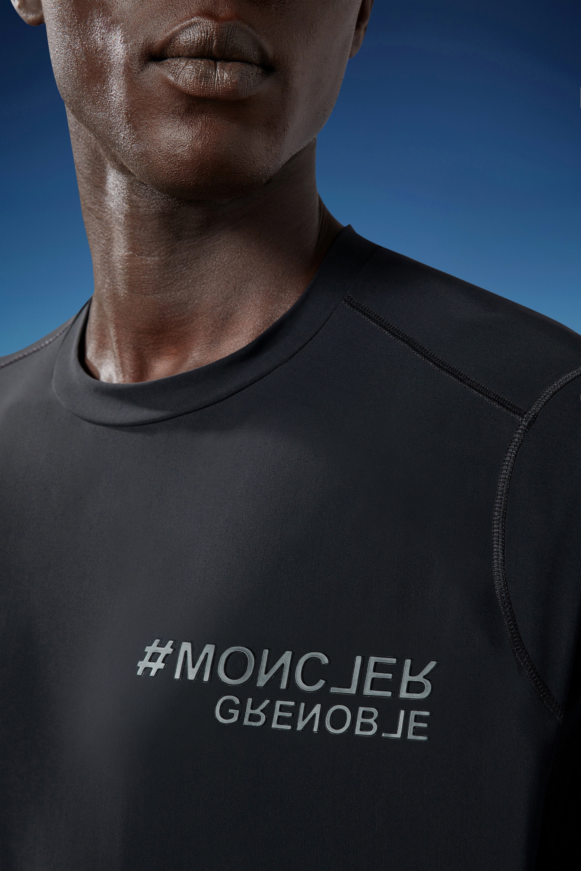 Logo T-Shirt - 6