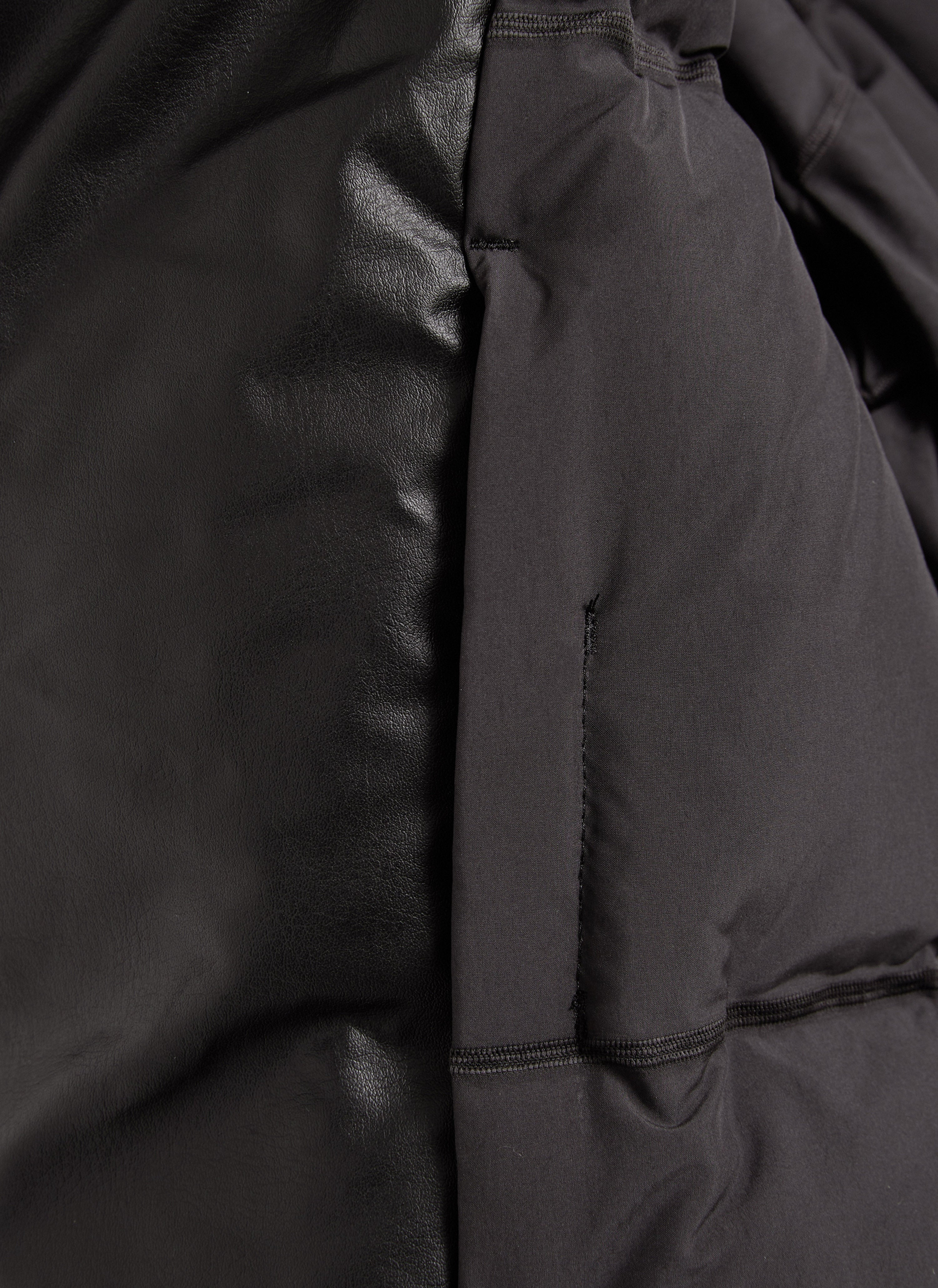 COCOON DOWN
( - 7