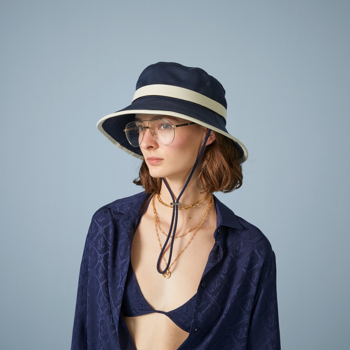 Cotton bucket hat with chin strap - 3