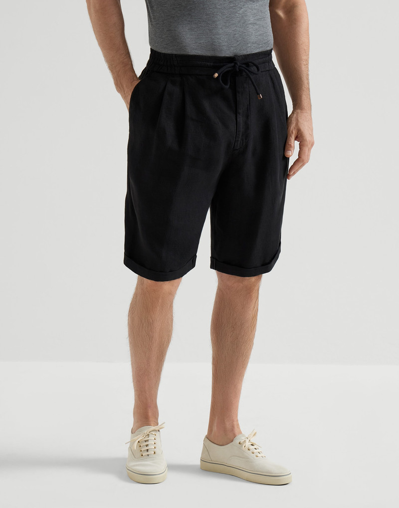 Garment-dyed Bermuda shorts in linen gabardine with drawstring and pleat 2
