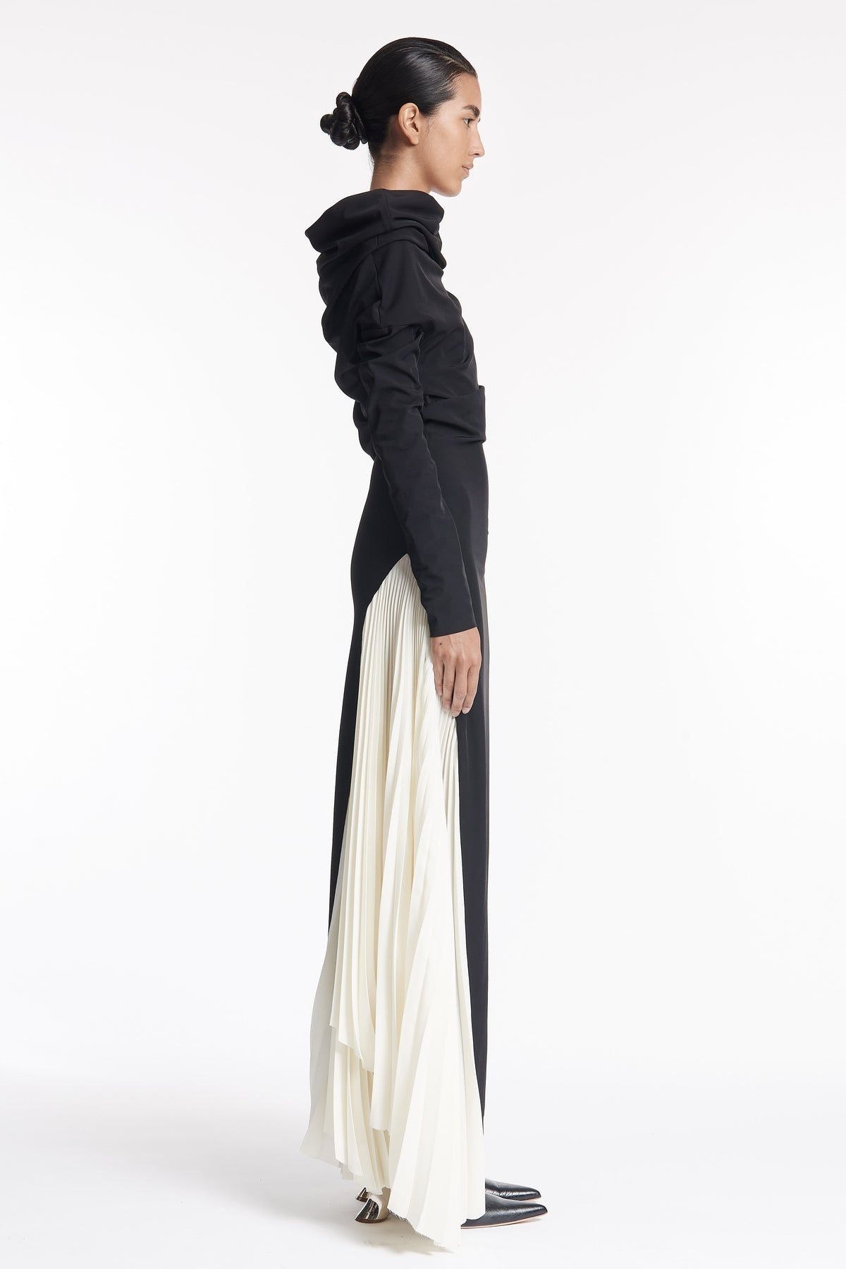 ASYMMETRIC MAXI DRESS BLACK IVORY - 2