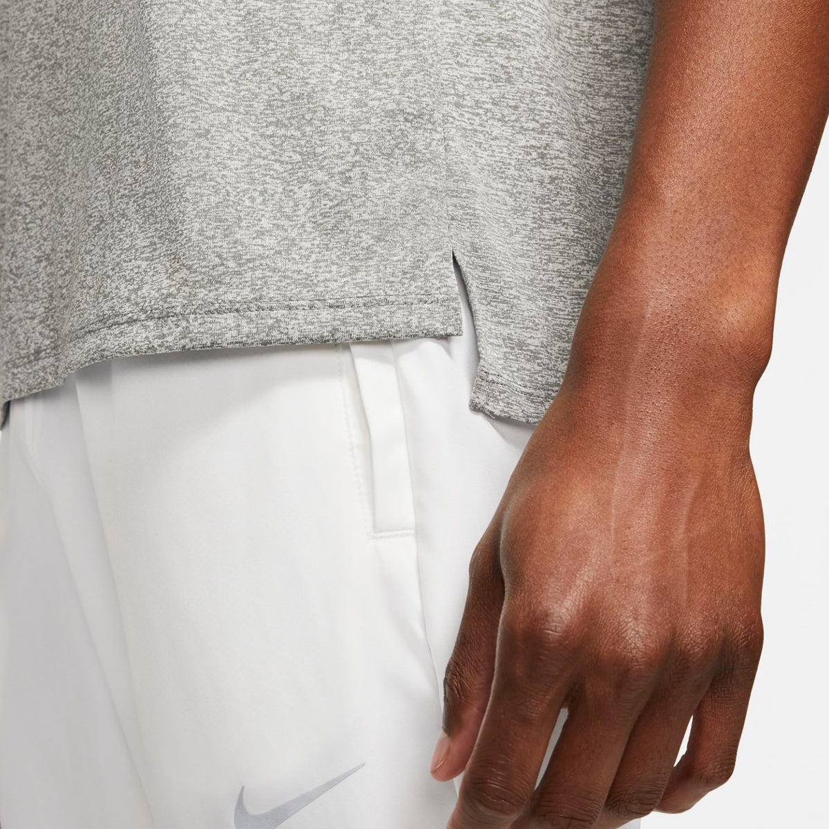 Nike Dri-FIT Rise 365 Shortsleeve - 4