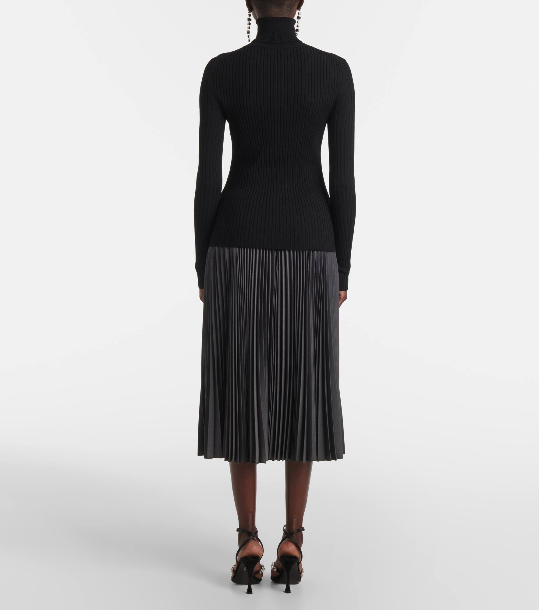 Wool-blend turtleneck sweater - 3