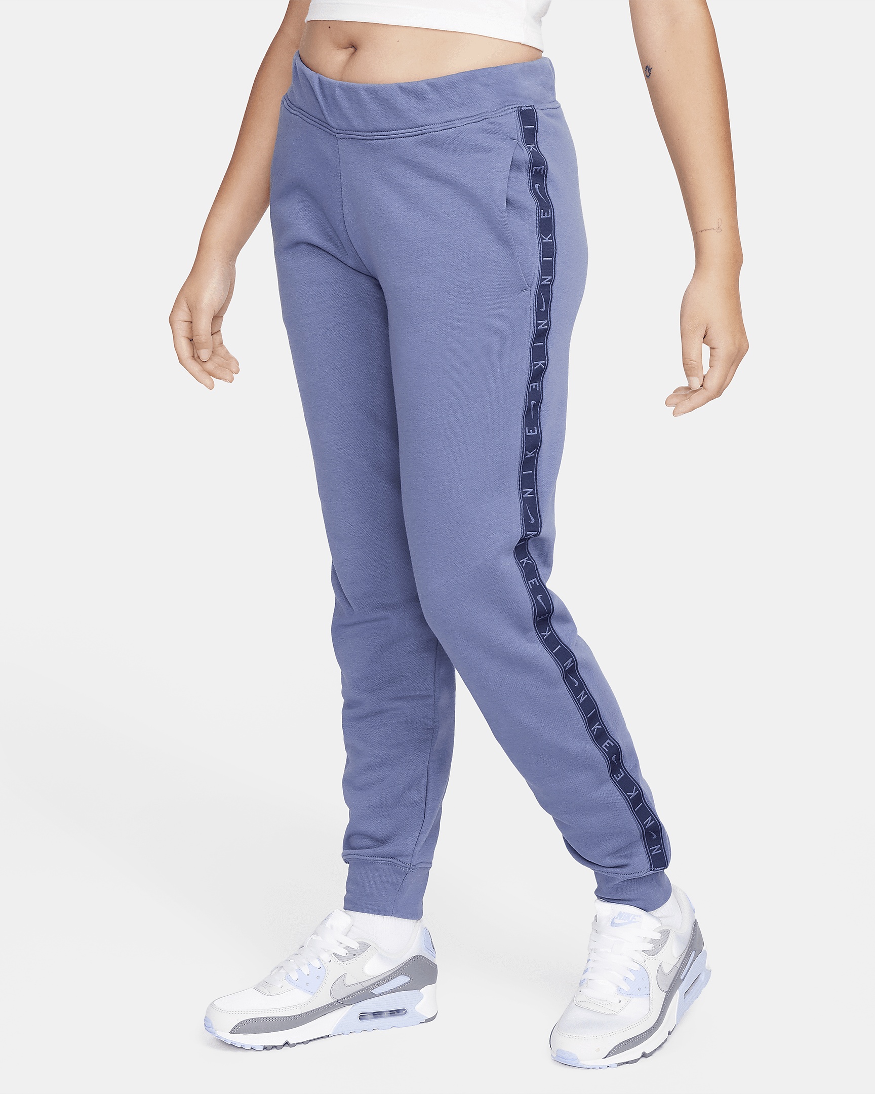 Women's Nike Sportswear Essential Fleece Pants - 1