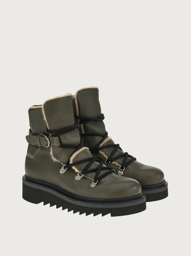 HIKING BOOT - 5