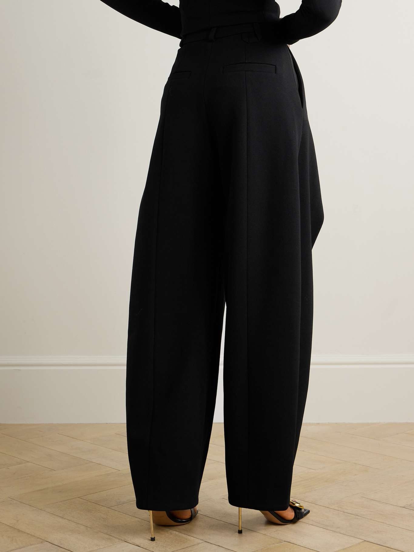 Paseo pleated textured-crepe tapered pants - 3