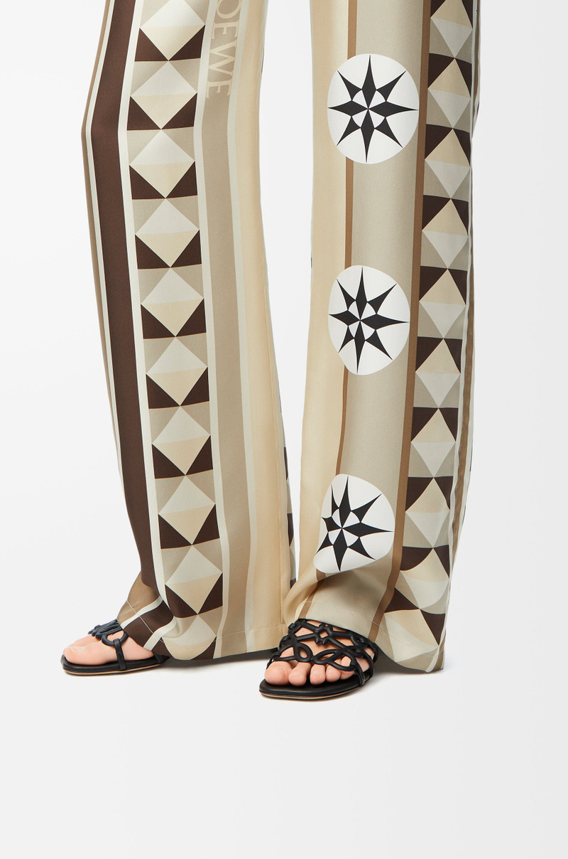 Loewe Petal Anagram slide in soft calfskin outlook