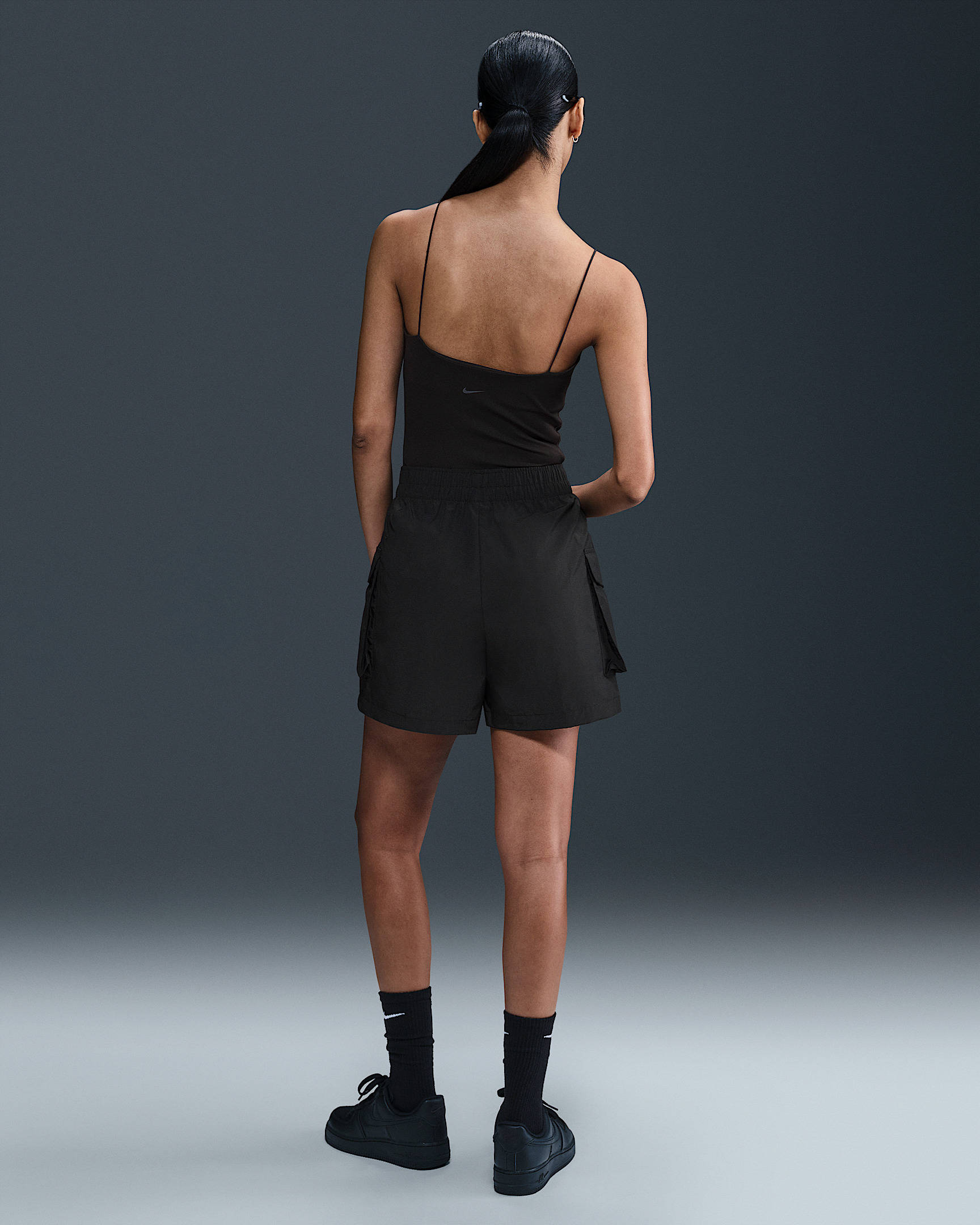 Nike Sportswear Essential Woven Women's High-Waisted 5" Cargo Shorts - 4